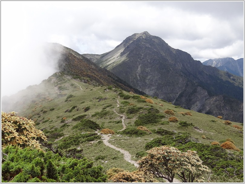 2012-07-11 12-51-05南湖北山看南湖大山.JPG